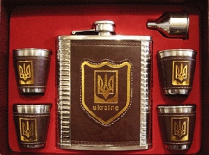 The Big Hip Flask Classical Gift Set 2
